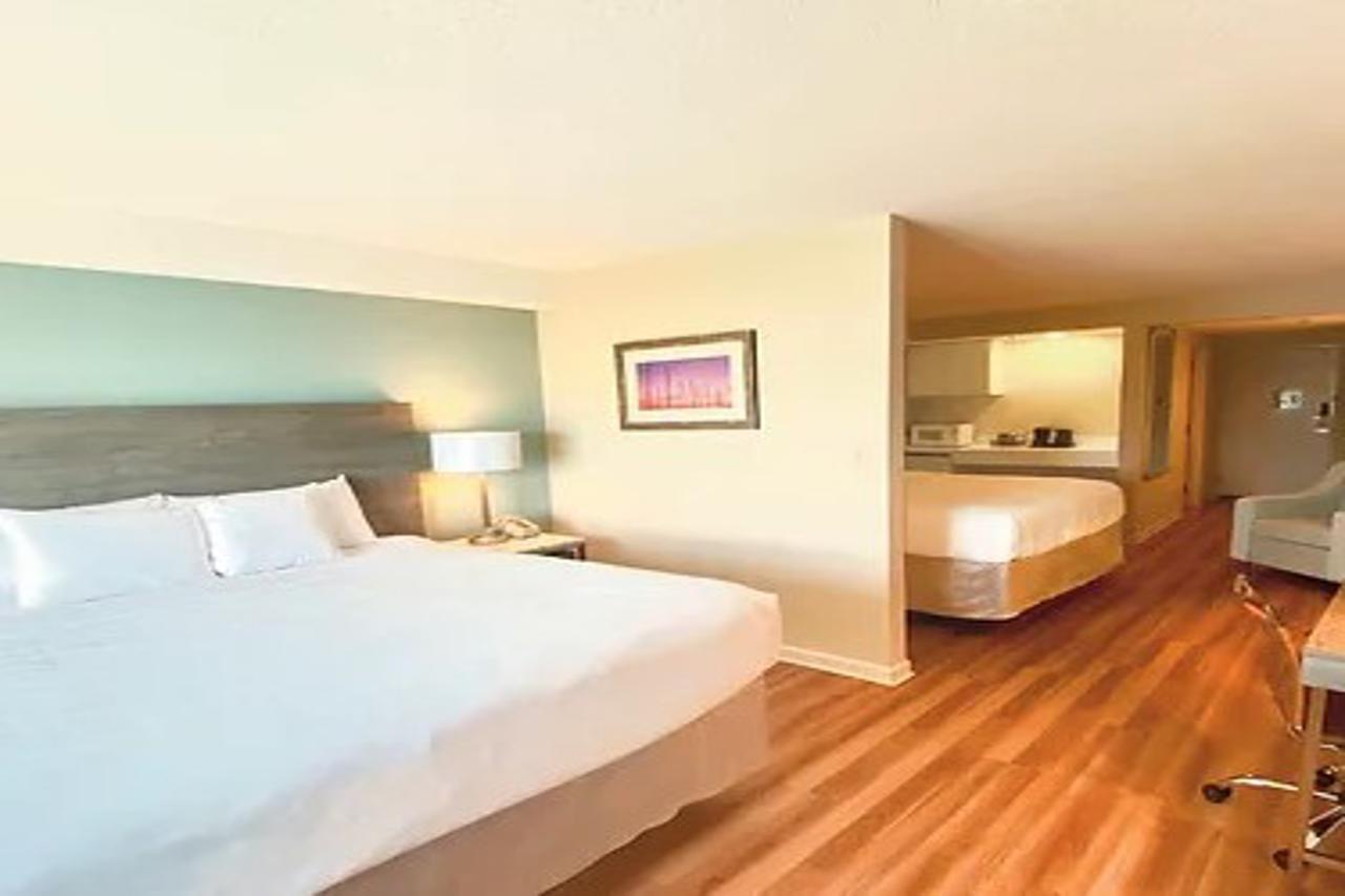 Comfort Inn At Newport Beach Μίντλταουν Εξωτερικό φωτογραφία