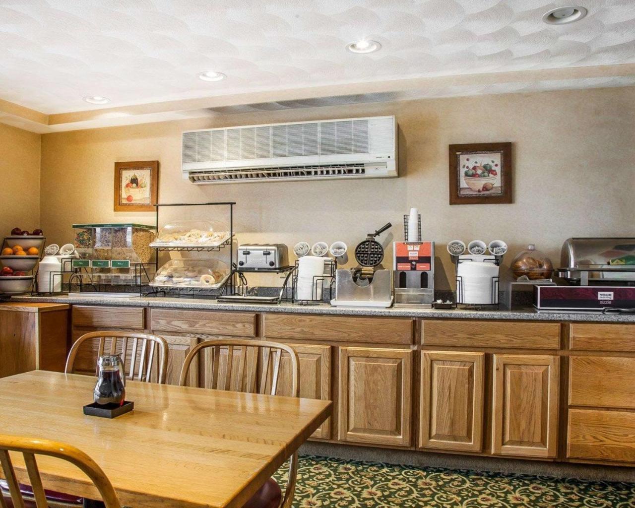 Comfort Inn At Newport Beach Μίντλταουν Εξωτερικό φωτογραφία