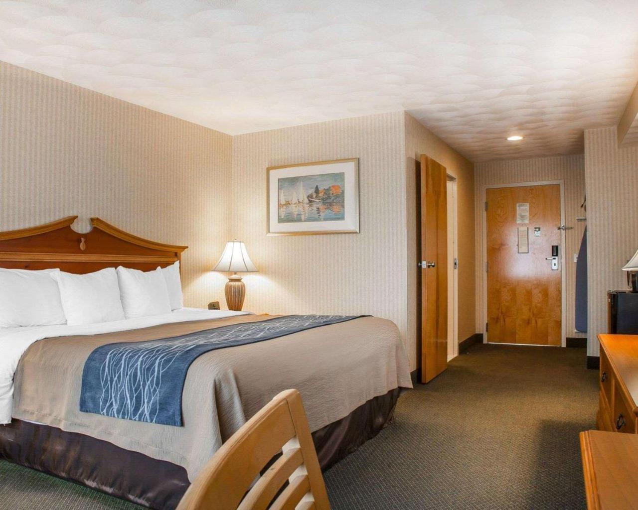 Comfort Inn At Newport Beach Μίντλταουν Εξωτερικό φωτογραφία