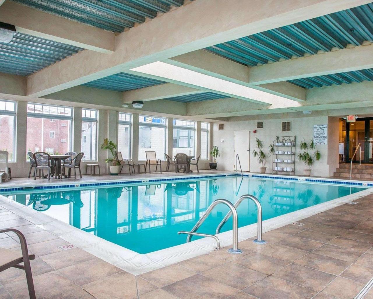 Comfort Inn At Newport Beach Μίντλταουν Εξωτερικό φωτογραφία